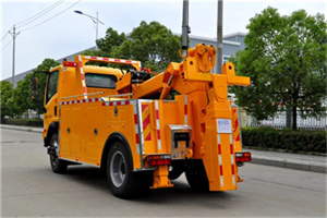 西畴高速路拖车费